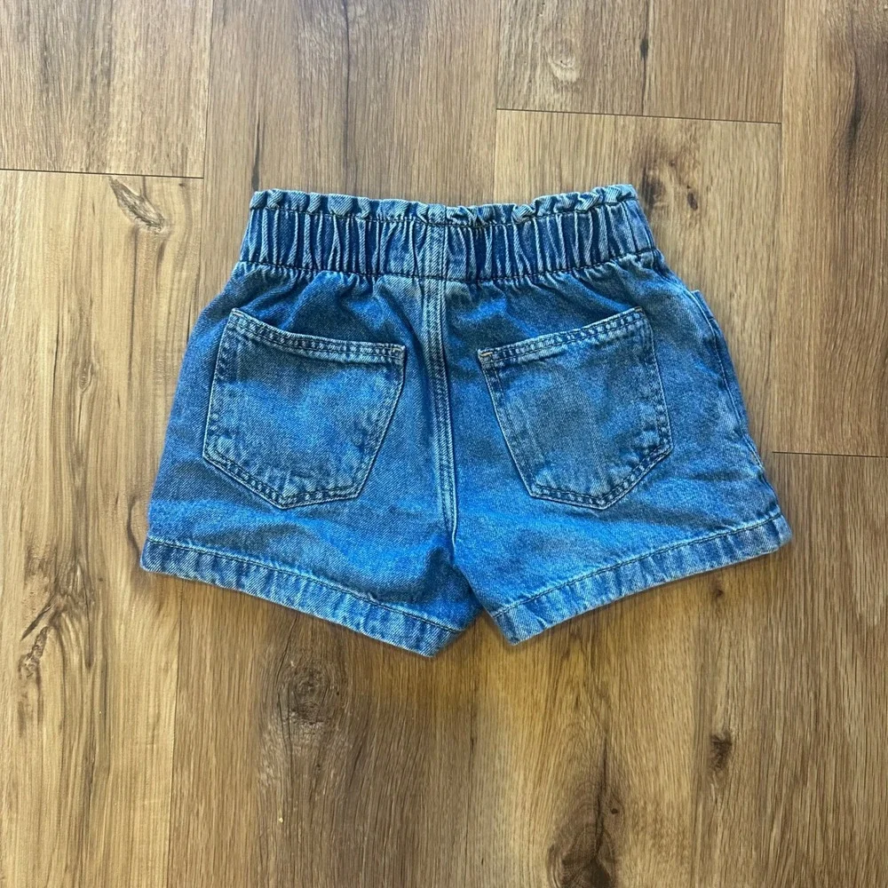 HM Girls Denim Shorts Medium Wash Paperbag Waist Elastic Pull On Size 5T